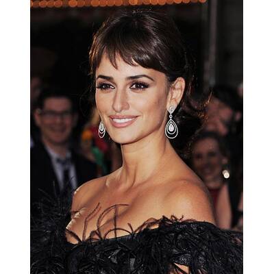 Pirates: Sexy Penelope Cruz, fescher Johnny Depp locken Hollywood ins Kino