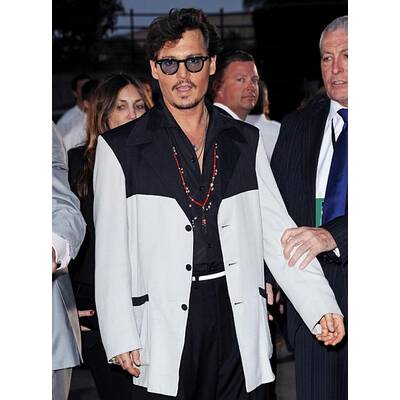 Pirates: Sexy Penelope Cruz, fescher Johnny Depp locken Hollywood ins Kino