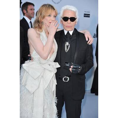 amfAR-Gala in Cannes: Courtney Love zeigt ihr Grusel-Dekolleté