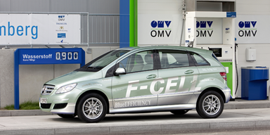 Mercedes A-Klasse, E-BMW und -VW kommen