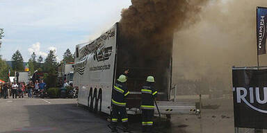 LKW mit Harleys ausgebrannt