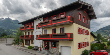 Mordalarm im Pinzgau: Frau (30) erstochen