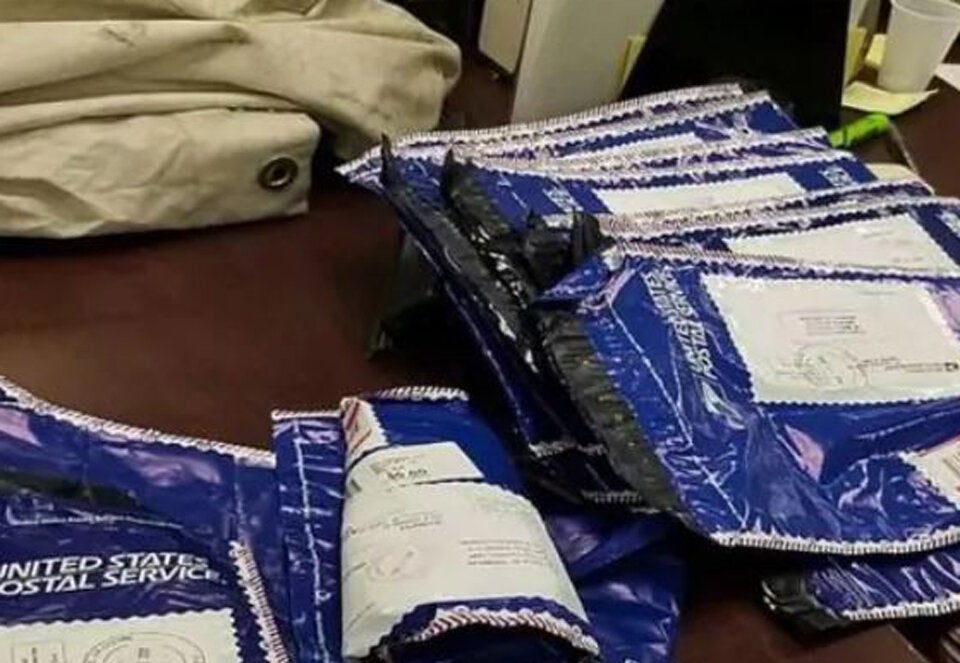 Familie findet rund eine Million Dollar auf der Straße