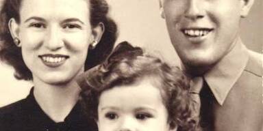 Hier spielt Obama mit dem Opa