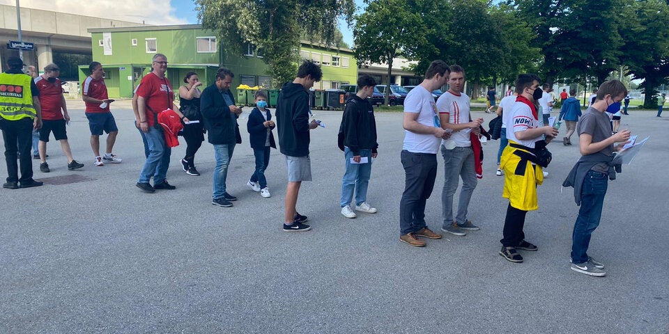 Fans zurück im Stadion