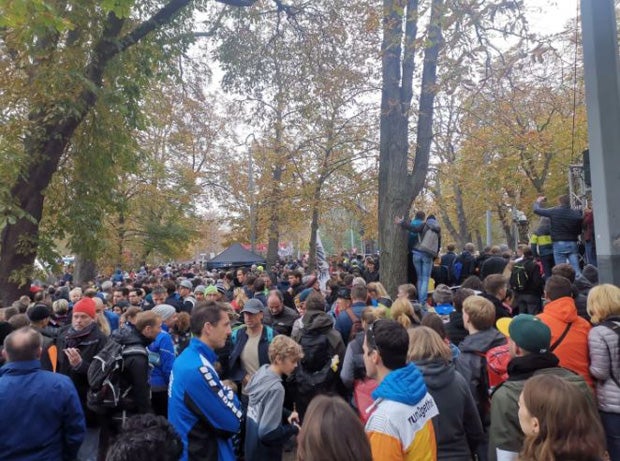 Historisch! Kipchoge schafft Marathon-Wunder in Wien!