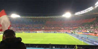 Traurige Kulisse: So leer waren die R&auml;nge im Happel-Stadion