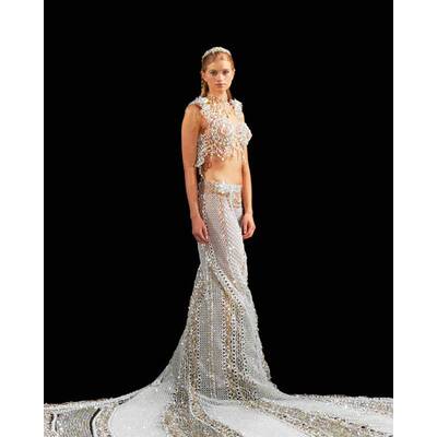 Brautkleid aus Millionen Perlen 