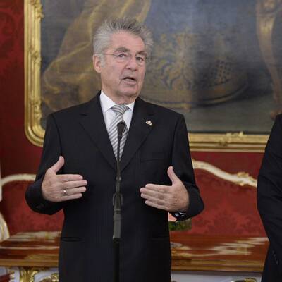 Fischer empfängt Faymann