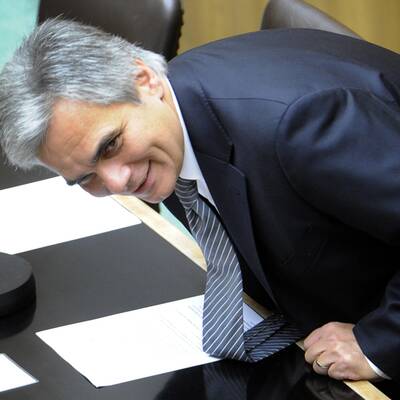  Die Causa Graf, Diplomatenpässe und das Transparenzpaket werden im Hohen Haus diskutiert.