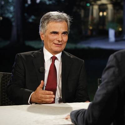  Werner Faymann zu Gast bei Armin Wolf im Gartenhotel Altmansdorf.