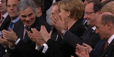 Faymann feiert den Nobelpreis