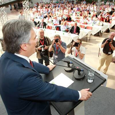 SPÖ-Parteitag: Kämpferischer Faymann