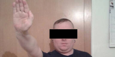 Soap-Star posiert mit Hitlergruß: Anzeige