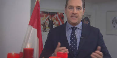 Strache mit Weihnachtsgedicht auf Facebook