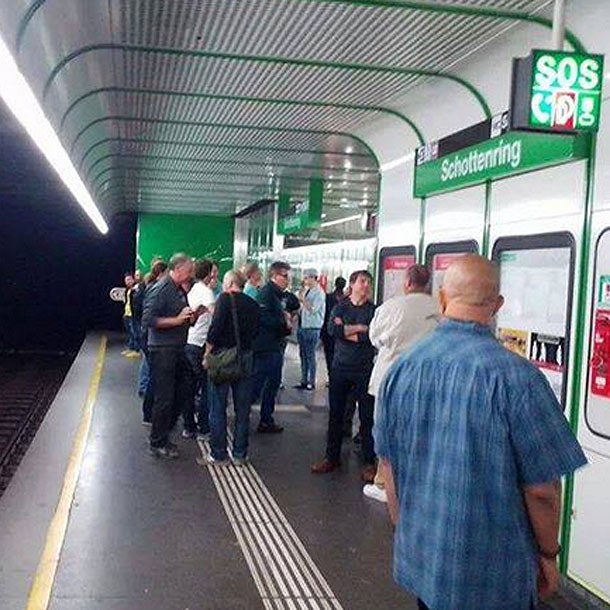 Cruise dreht in Wiener U-Bahn