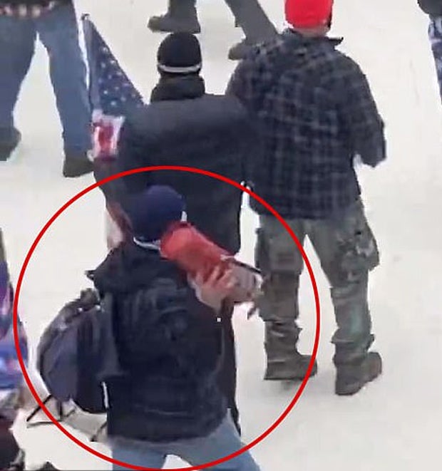 Polizist getötet: FBI jagt diesen Trump-Chaoten