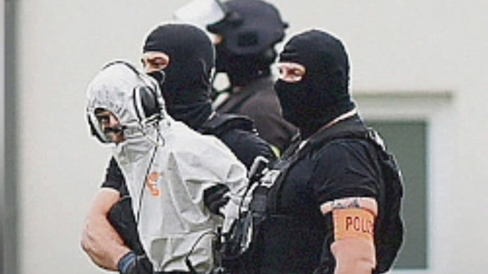 m-dchen-killer-ali-b-iraker-ein-jahr-lang-nicht-abgeschoben-oe24-at