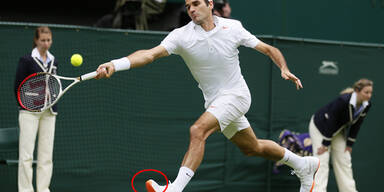 Federer muss Schuhe wechseln