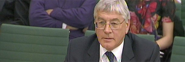 Schaum-Attacke auf Medien-Zar Murdoch