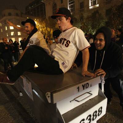 So heiß feierten Giants-Fans MLB-Titel