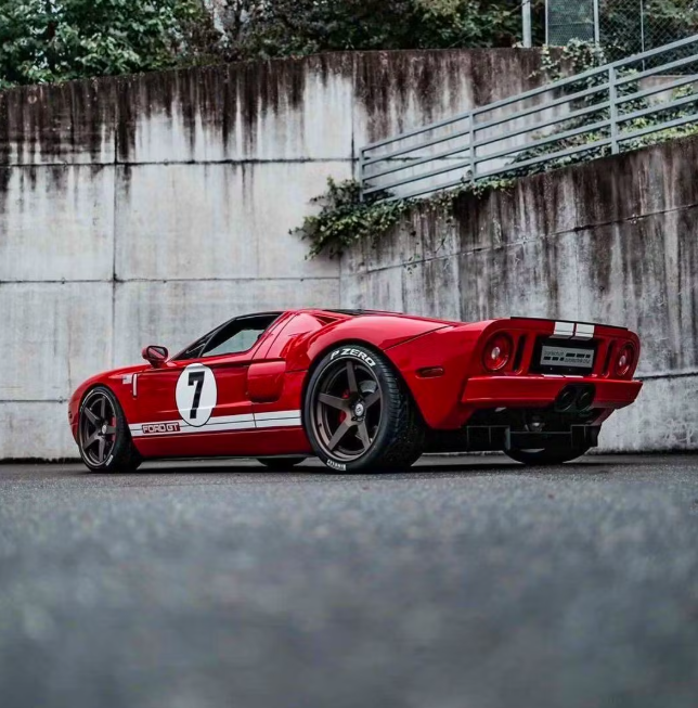 Ford GT