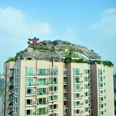 Spektakuläre Felsenvilla auf Hochhaus