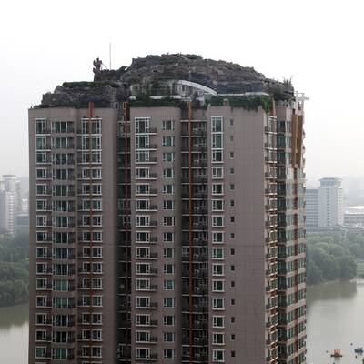 Spektakuläre Felsenvilla auf Hochhaus