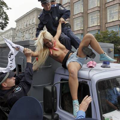 Heißer Protest gegen die Regierung