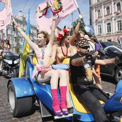 Sexy Unabhängigkeitstag in der Ukraine