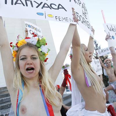 Nackter Protest gegen Heiratsshow