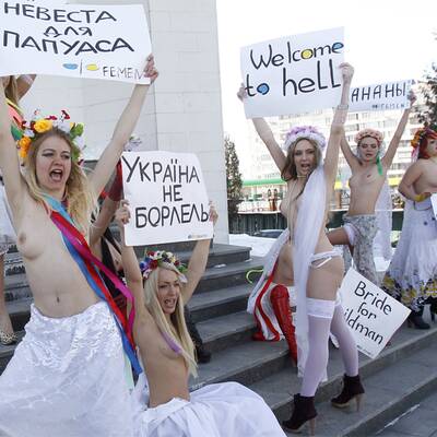 Nackter Protest gegen Heiratsshow