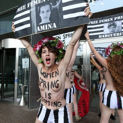 Nackt-Proteste in Brüssel