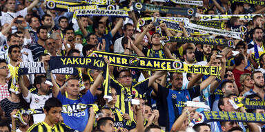 Sturm verbietet Fenerbahce-Fanartikel