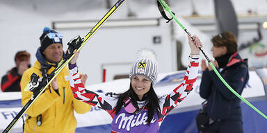 Fenninger siegt auch im Super-G