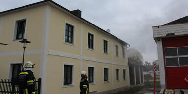 Brand in Wohnhaus im Bezirk Melk: Mann sprang aus Fenster