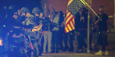 Ferguson: Polizei nimmt Reporter fest