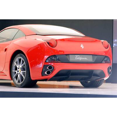 Ferrari California mit Revolution unter der Haube