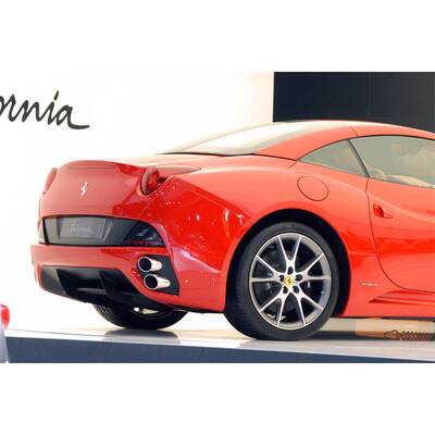 Ferrari California mit Revolution unter der Haube