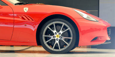 Ferrari California mit Revolution unter der Haube