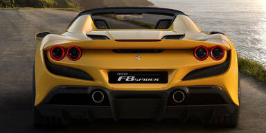 Ferrari greift mit dem F8 Spider an