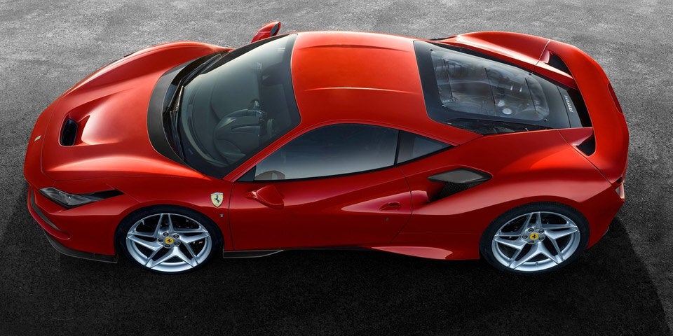 Ferrari greift mit dem F8 Tributo an