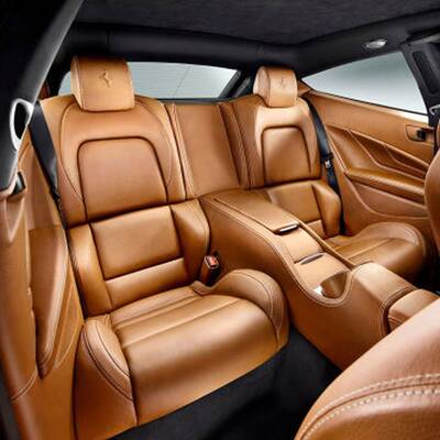 Allrad-Ferrari für 4