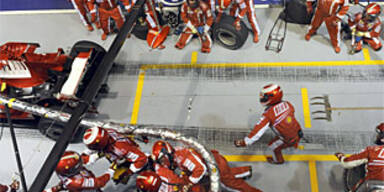 Die Welt lacht über Ferraris Tank-Trottel