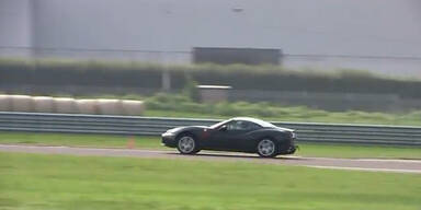 Ferrari-Prototyp mit Turbo-Motor erwischt