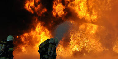 Tanklastwagen flog auf A2 in die Luft