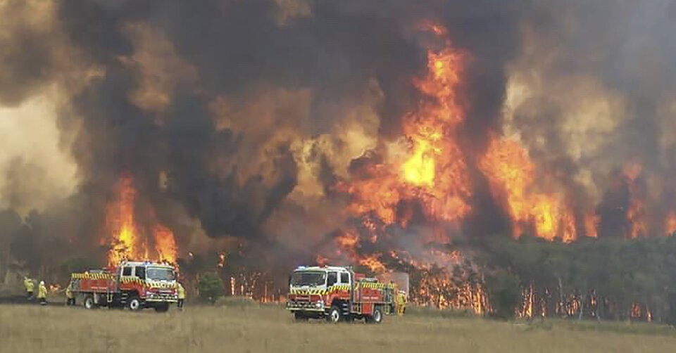 Australien: Tausende Menschen von Flammen eingekesselt