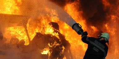 Tanklastwagen flog auf A2 in die Luft