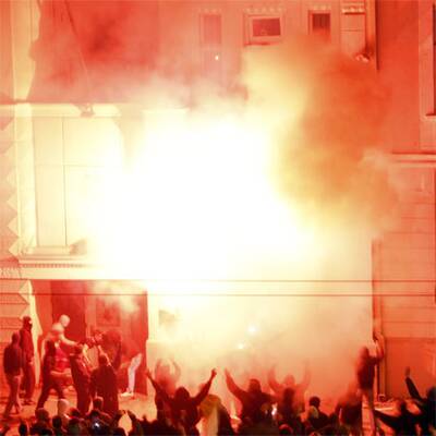 Wütende Menschenmenge