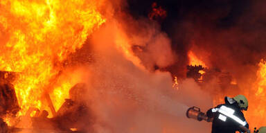 Tanklastwagen flog auf A2 in die Luft